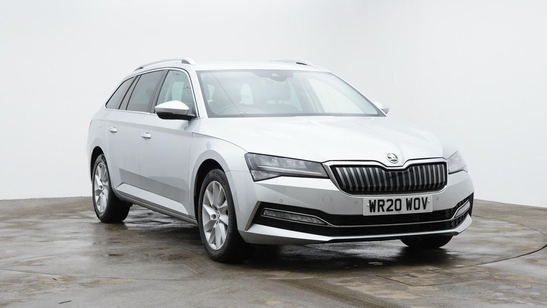 SKODA Superb 1.4 TSI (218ps) SE Technology iV DSG Estate