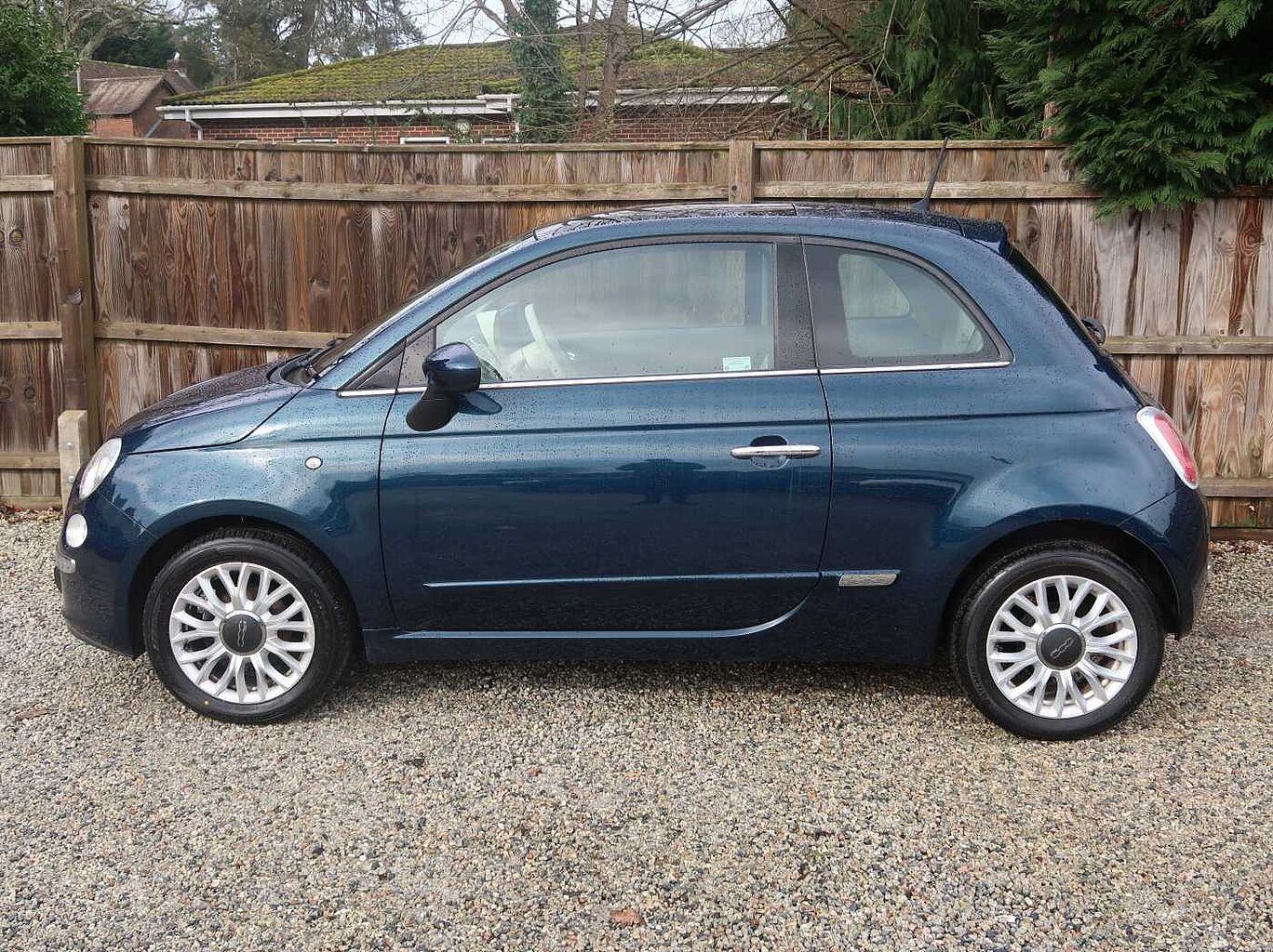 Fiat 500 1.2 LOUNGE 3-Door Hatchback