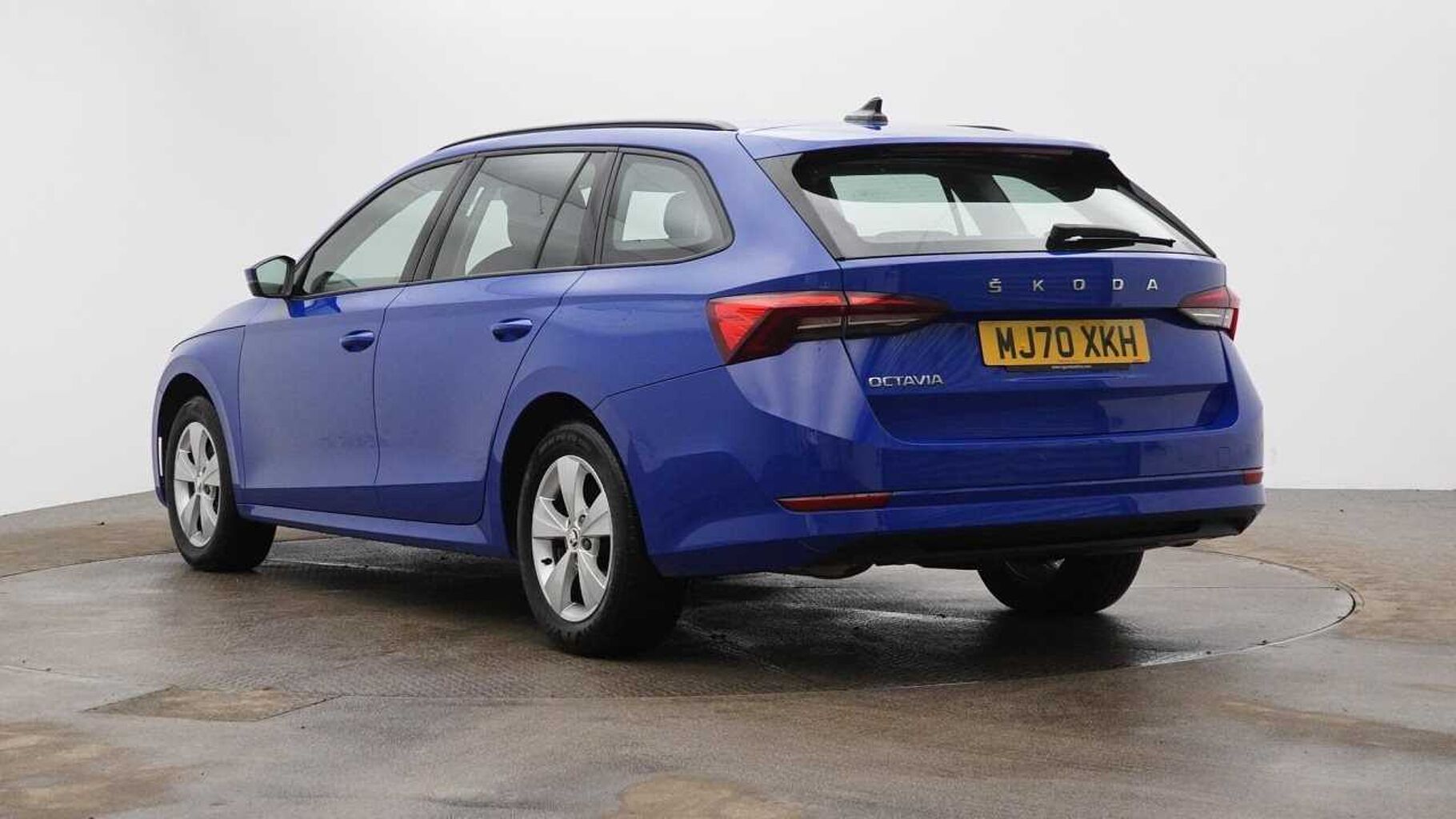 SKODA Octavia Estate (2017)  1.5 TSI (150ps) ACT SE Tech